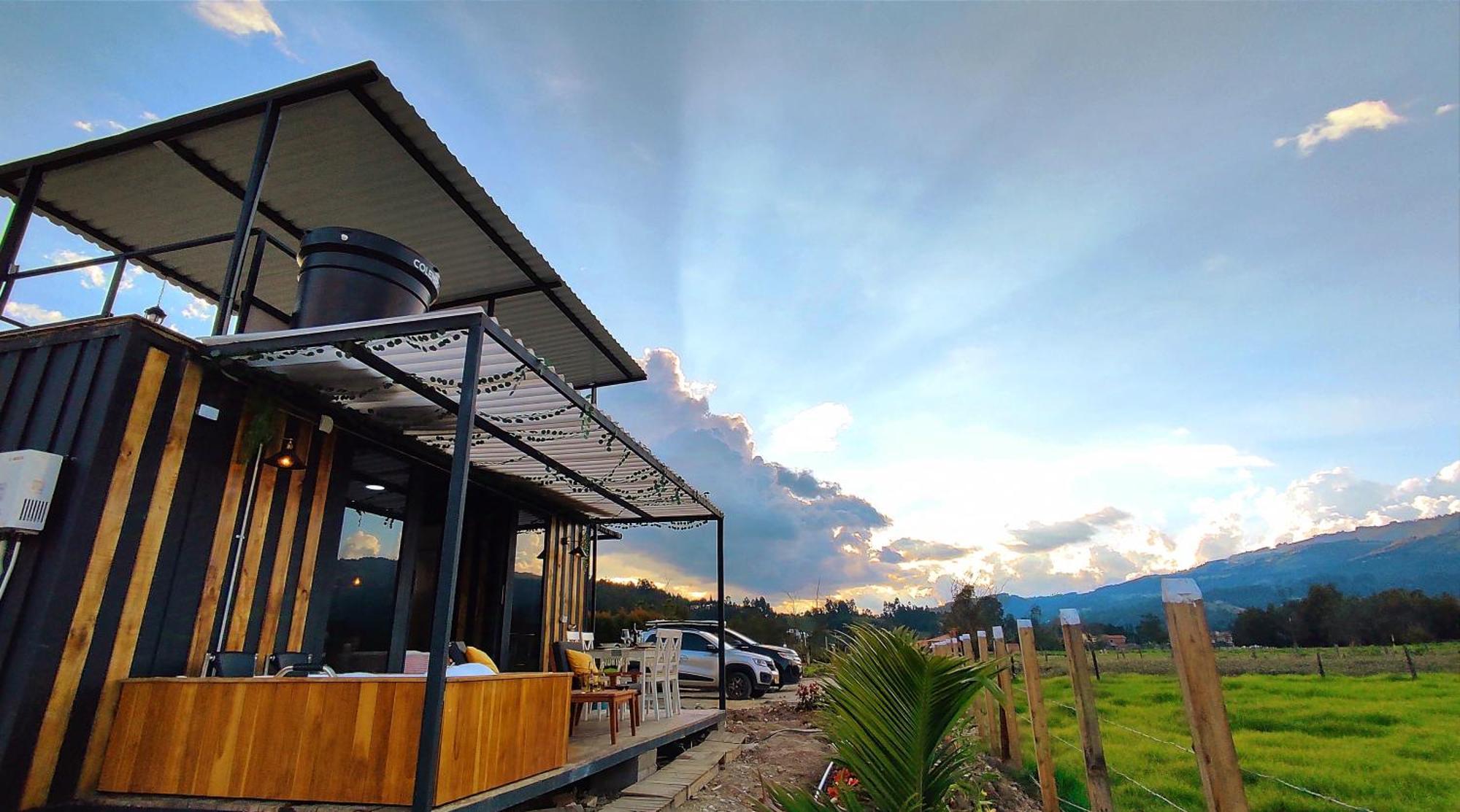 Luxury tent Romantico Glamping Tipo Contenedor Con Jacuzzi Cerca Al De *